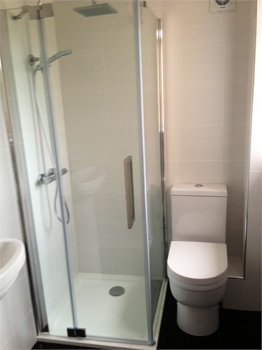 Cubicle and wc
