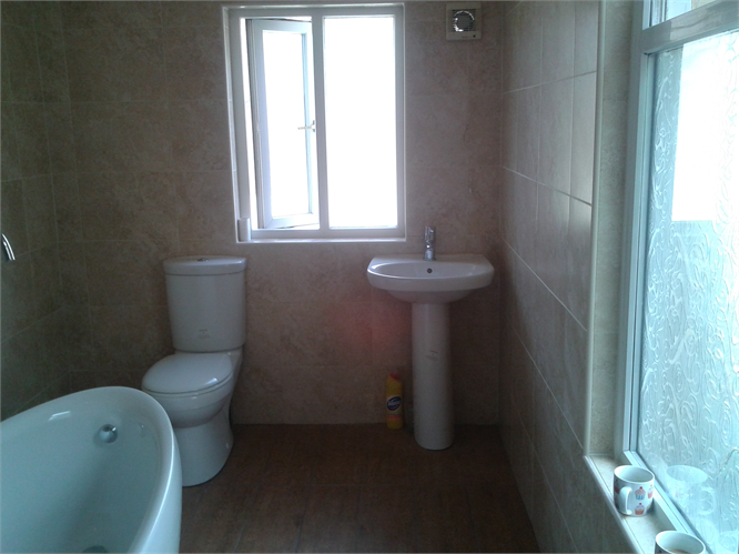 bathroom installation and tiling