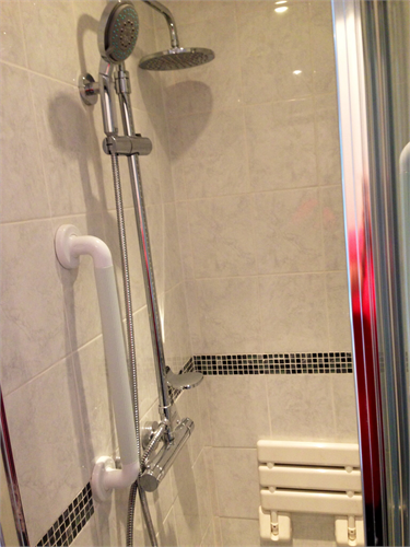 Shower cubicle